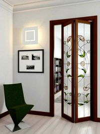 Двери гармошка с витражным декором Балаково